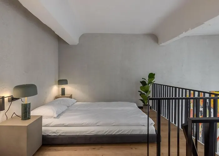 Luxury Design Loft Escape In Апартаменты *